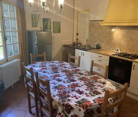 Carlit Apartment